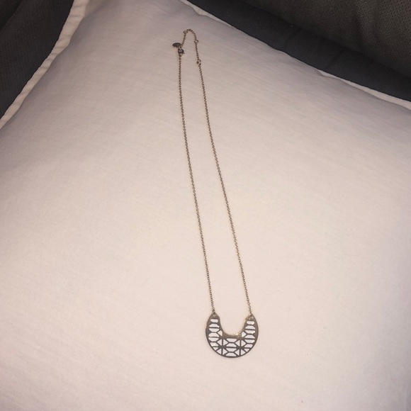 Stella & Dot Jewelry - Stella and Dot gold necklace